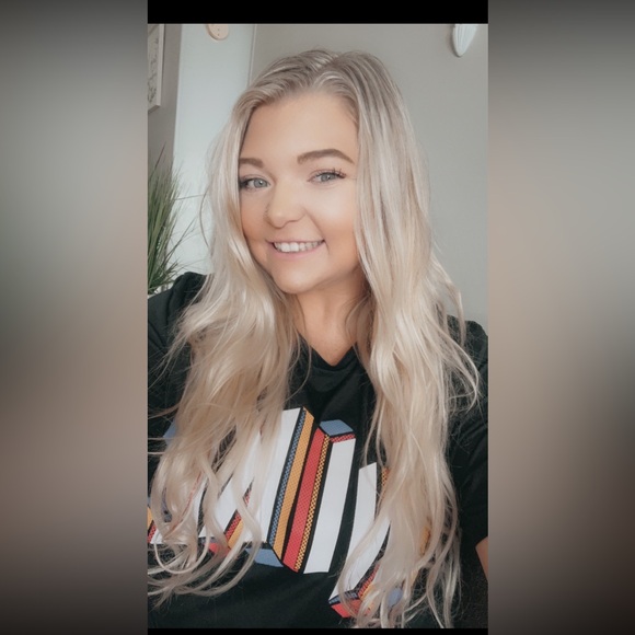 Meet your Posher, Abeigh - Picture 3 of 3